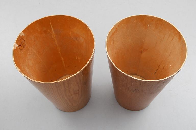 PAPPERSKORGAR, 2 st, Servex, 1900-talets mitt.