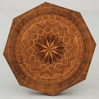 SALONGSBORD, Italien 1800-talets andra hälft.