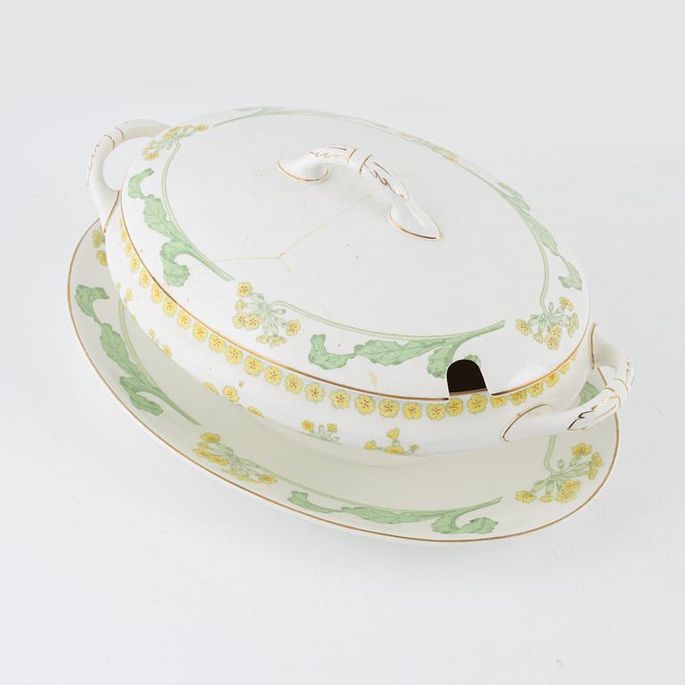Gunnar Wennerberg, a 75-piece 'Gullviva' porcelain dinner service, Gustavsberg, Sweden.