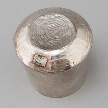 TAPIO WIRKKALA, sterling silver beaker. Kultakeskus, Tavastehus, Finland 1975.