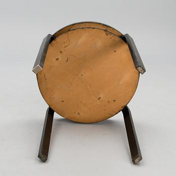 A 907B table manufactured by Artek and designed in 1933.