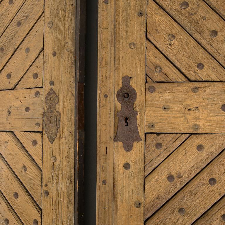 A pair of doors from the 19th century.