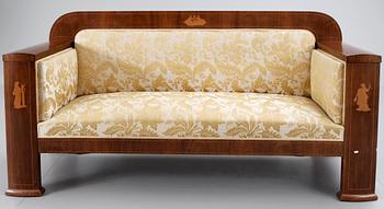 SALONGSGRUPP, Karl Johanstil, 8 delar, 1900-talets första hälft.