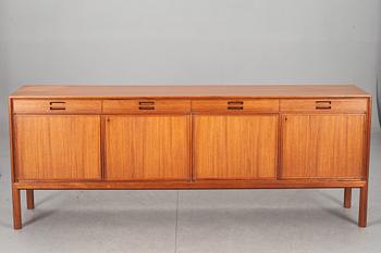 SIDEBOARD, Bertil Fridhagen, Bodafors, 1900-talets andra hälft.