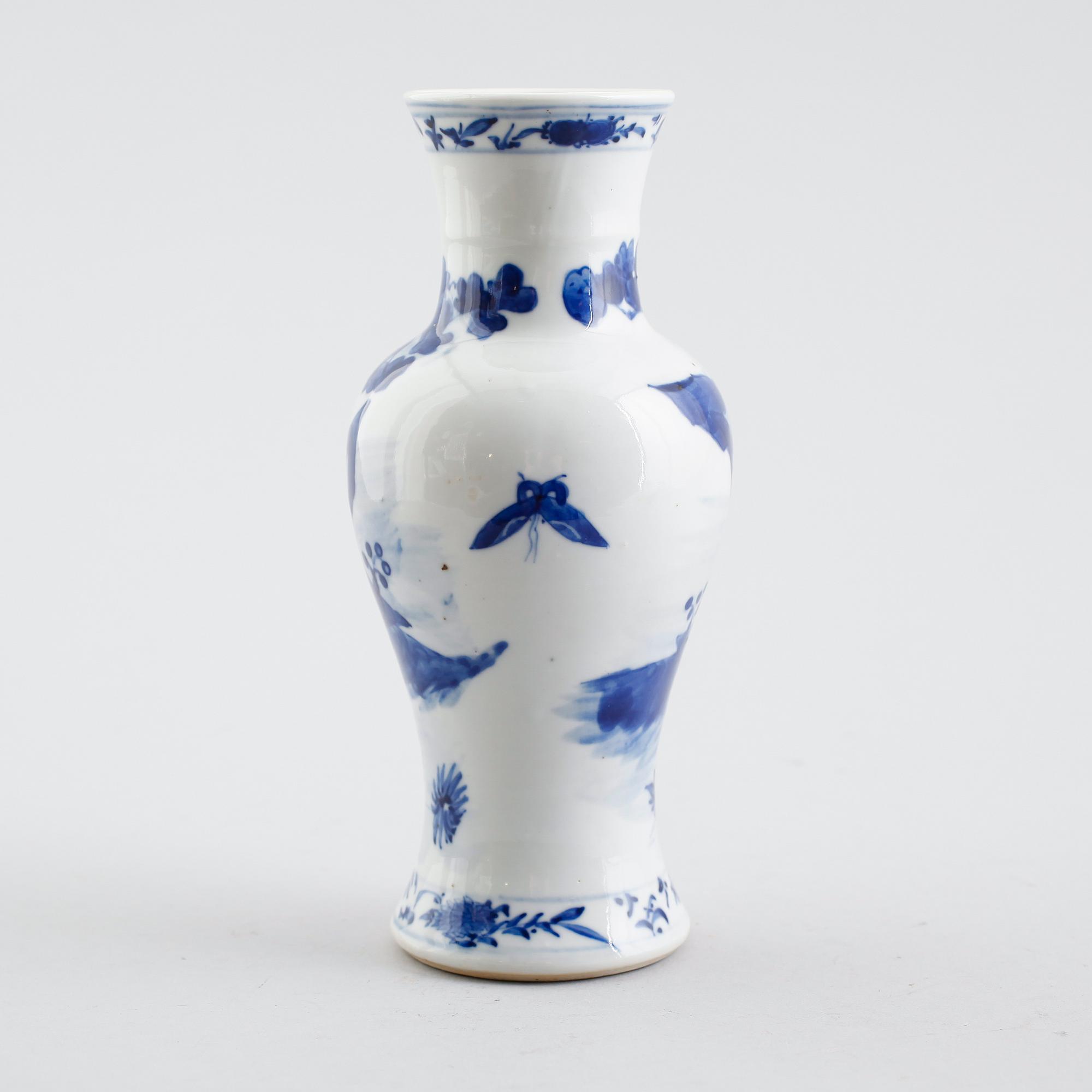 VAS, porslin, Kina, sannolikt 1800-tal.