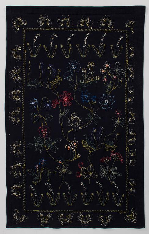 Liisa ja Jukka Vesterinen, kirjonta, Helmi Vuorelma OY.