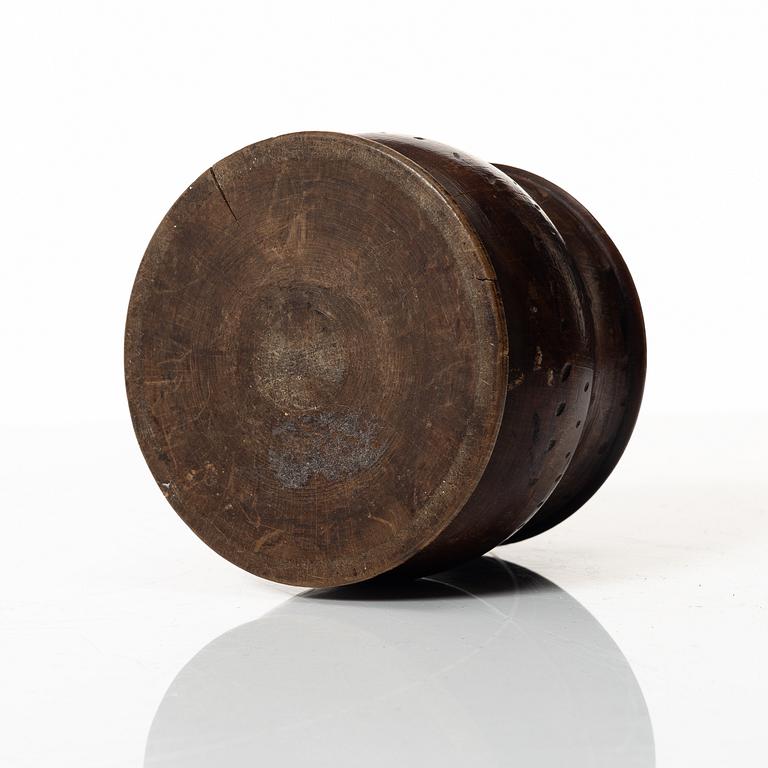 Träföremål, sex stycken, 1700 - 1800-tal.