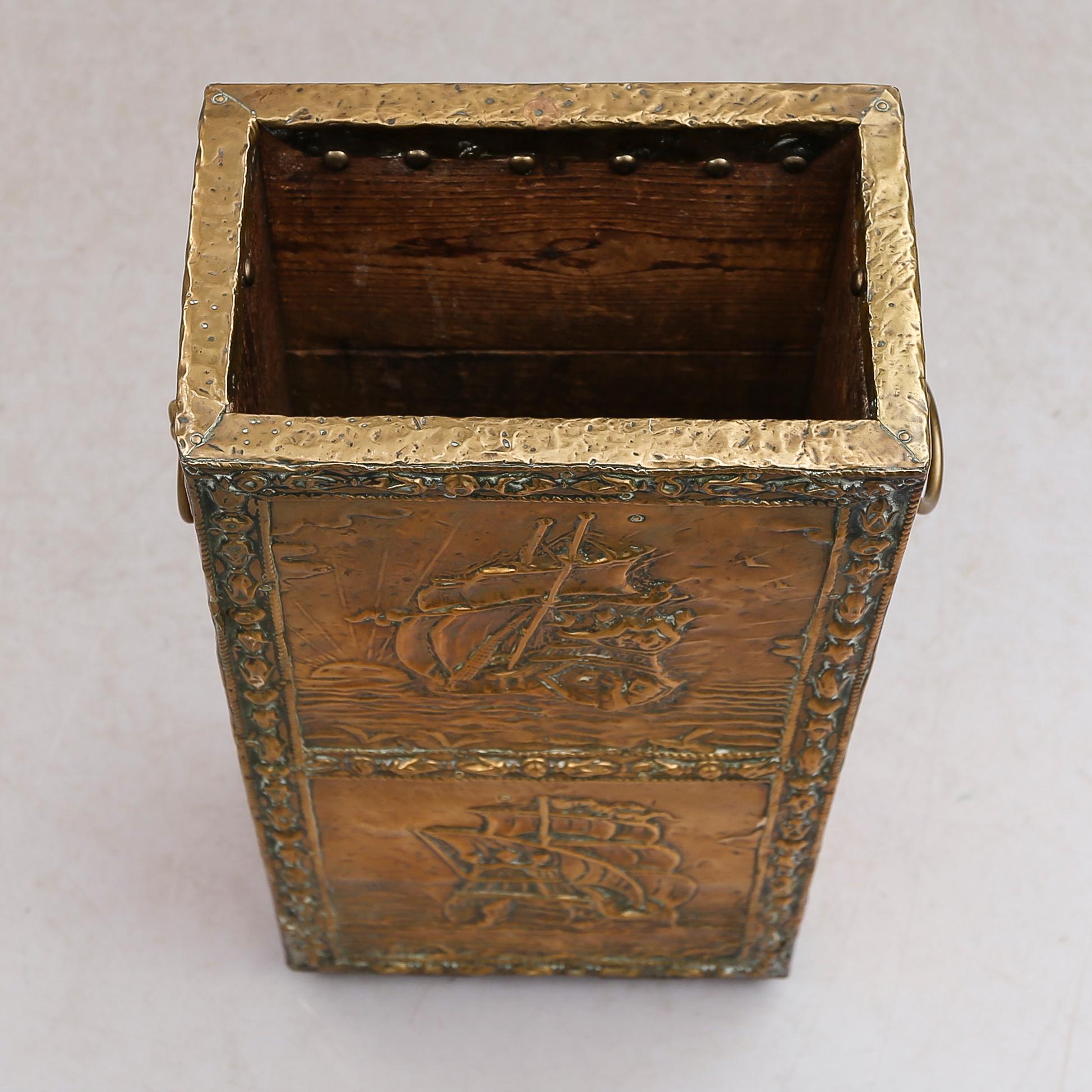 PARAPLYSTÄLL, mässing, England, 1900-talets första hälft.