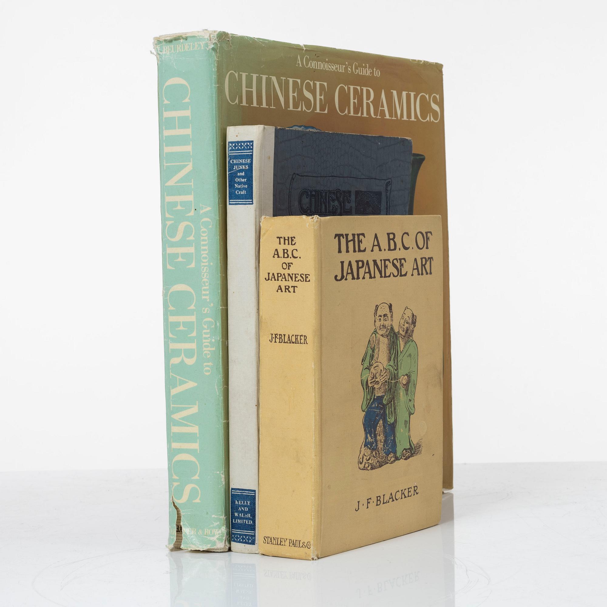 En samlares bibliotek, tre volymer, Chinese Junks, A Connoisseurs Guide to Chinese Ceramics and the ABC of Japanese Art.
