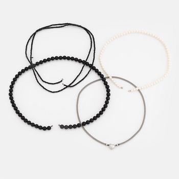 Ole Lynggaard, lås, hjärtformat 18K vitguld med briljantslipade diamanter med 4 collier.