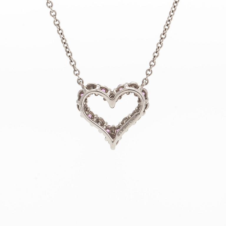 Tiffany & Co, halsband med hänge, hjärta, platina, diamanter och rosa safirer.