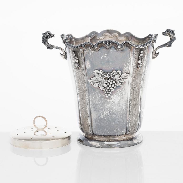 Ishink, silver, Milano, Italien 1900-talets senare hälft.