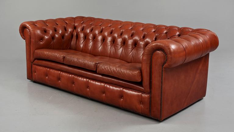 SOFFA, Chesterfield-modell, 1900-talets andra hälft.