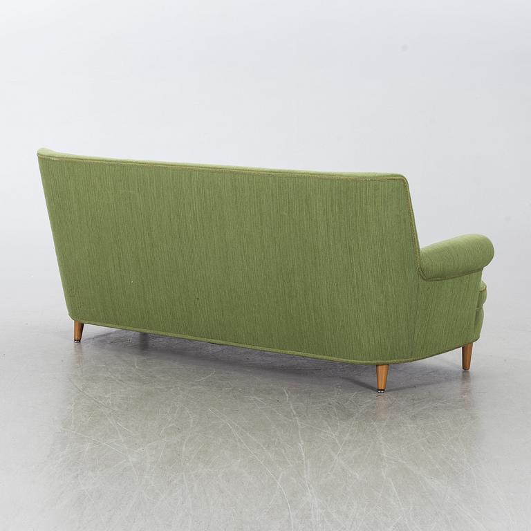 CARL MALMSTEN, a Hemmakväll sofa.