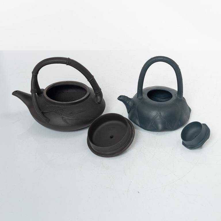 Two Chinese yixing ware teapots, 20th century.