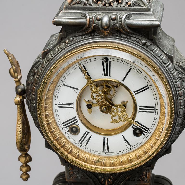 An Ansonia metal figural mantle clock, Ansonia Co, New York. ca 1900.