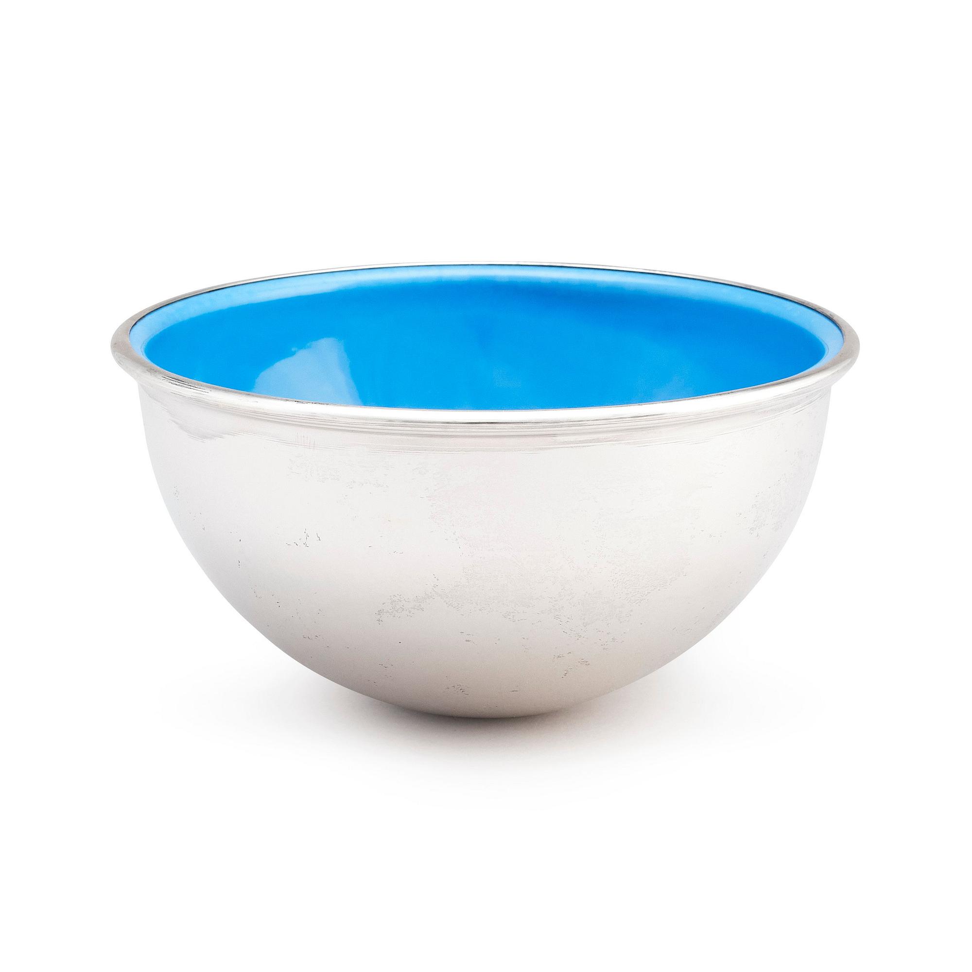 Sebastian Schildt, skål med emaljerad insida, sterlingsilver, Stockholm, 2015.