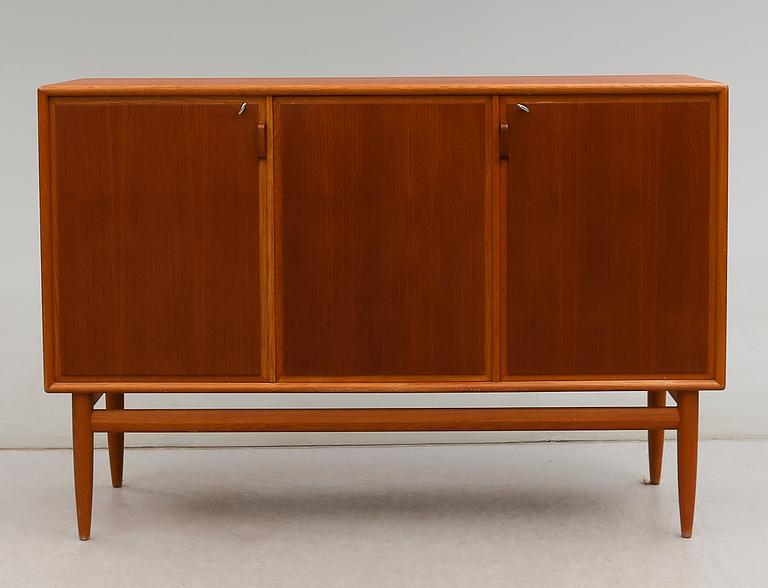 SIDEBOARD, Bertil Fridhagen, Bodafors, 1900-talets mitt.