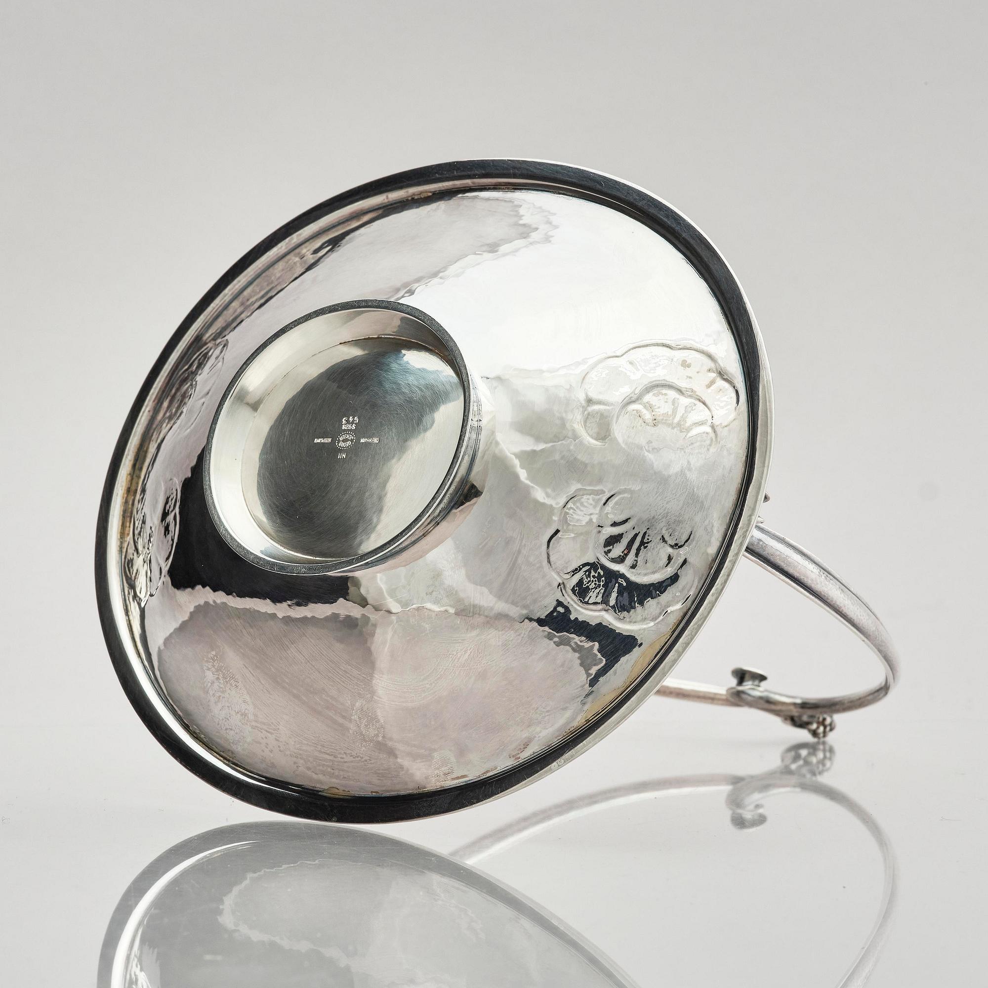 Georg Jensen, a sterling silver bowl, model no 543, design by Harald Nielsen, Copenhagen after 1945.