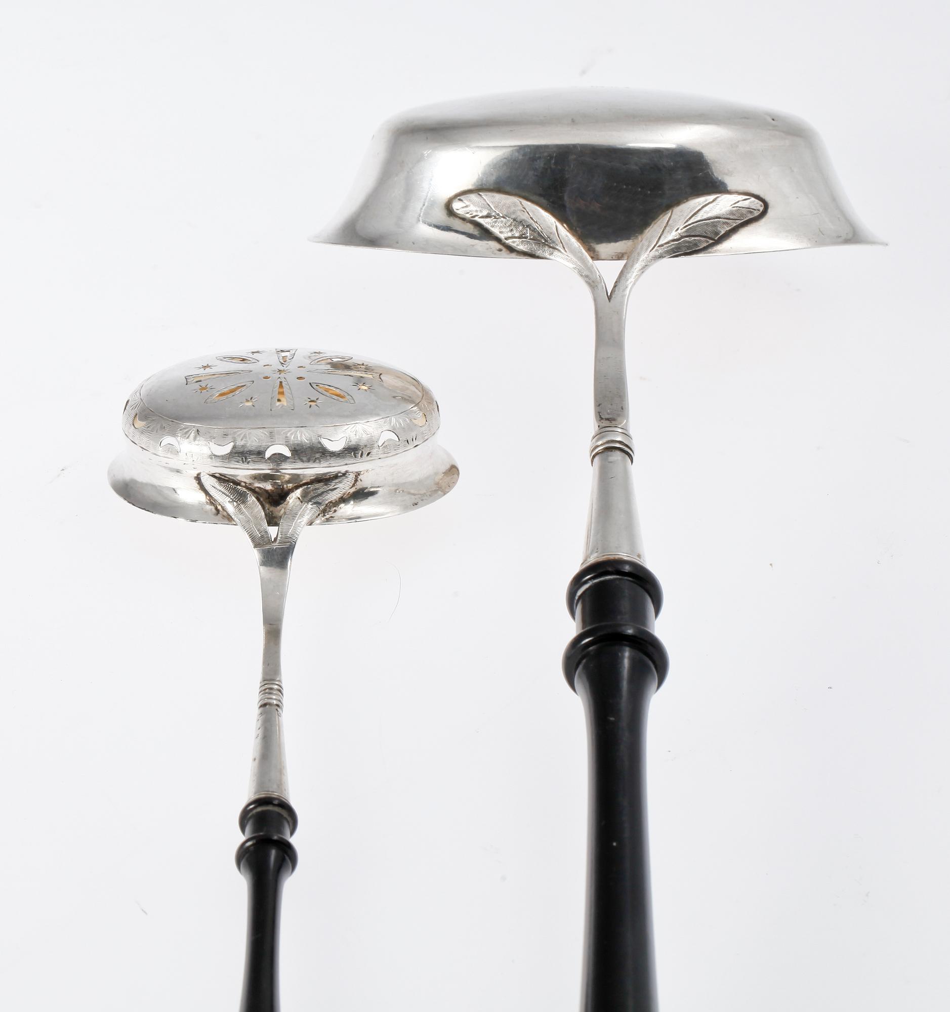 SOPPSLEV samt STRÖSKED, silver, bl.a. Jonas Lindberg. 1800-tal. Total vikt ca 92 g.