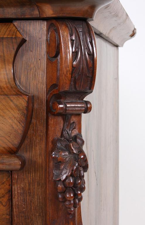 CHIFFONJE, 1800-talets mitt.