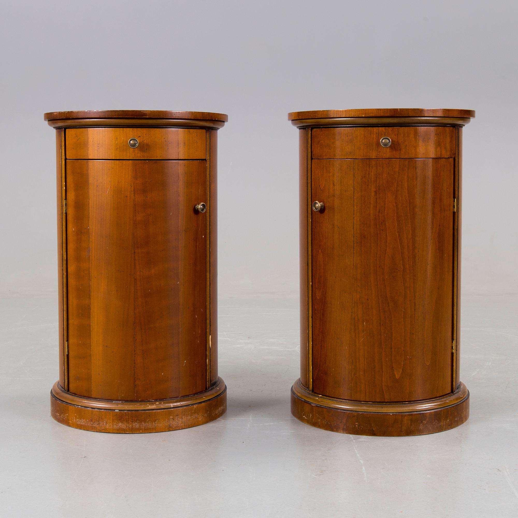 PELARSKÅP, ett par, 1900/2000-tal.