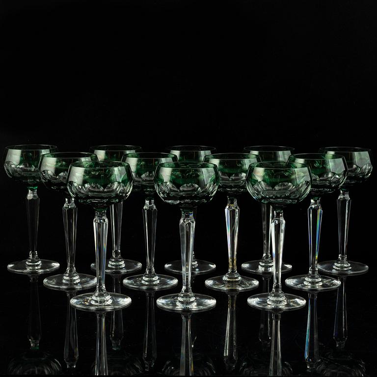 Glas, 12 st, Val St Lambert, Belgien, omkring 1900-talets mitt.