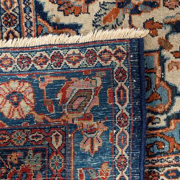 A semiantique/antique Keshan carpet ca 470 x 350 cm.