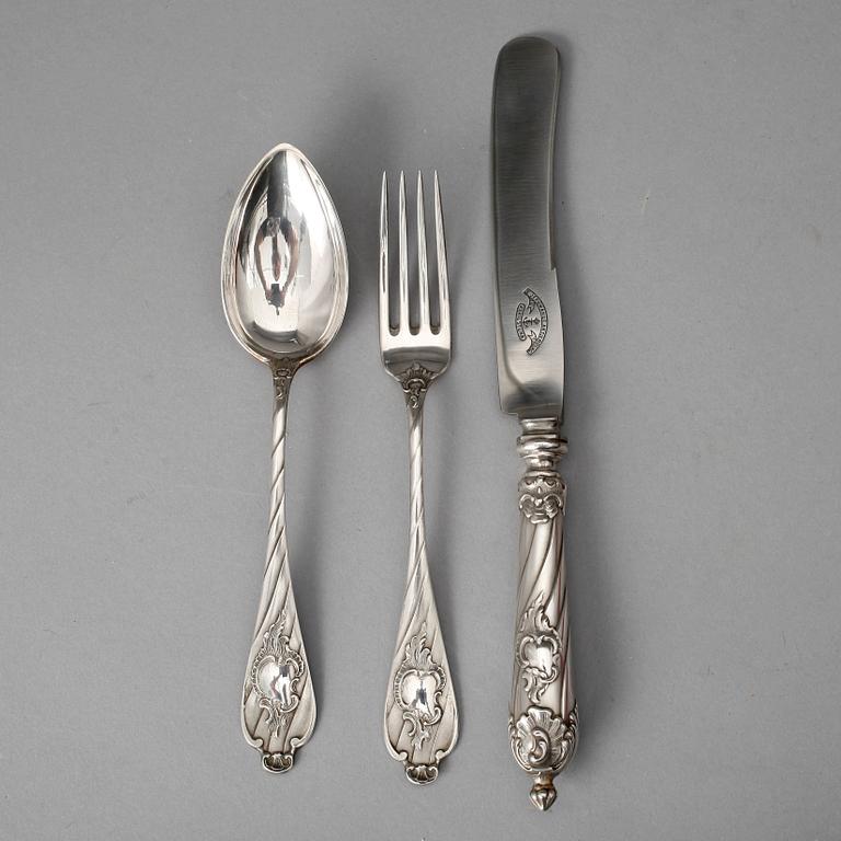 RESEBESTICK, 3 st, silver, CG Hallberg, 1900. Tot vikt ca 219 gram exklusive knivblad.