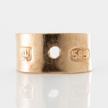 Lapponia, a pair of earrings in 14K gold with cultured pearls "Tundra Flower".