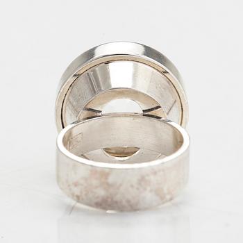 Elis Kauppi, Ring, silver och bergskristall. Kupittaan kulta, Åbo 1964.