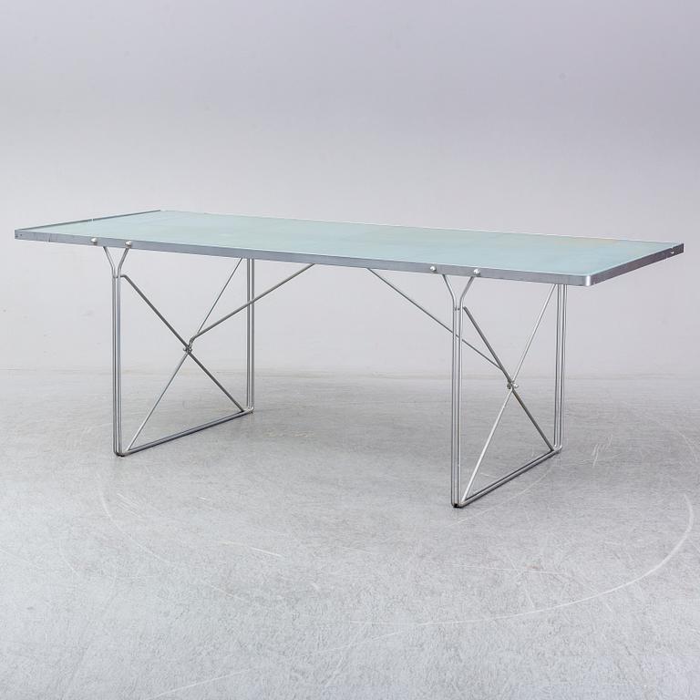 IKEA, "Moment", formgiven av Niels Gammelgaard 1985.