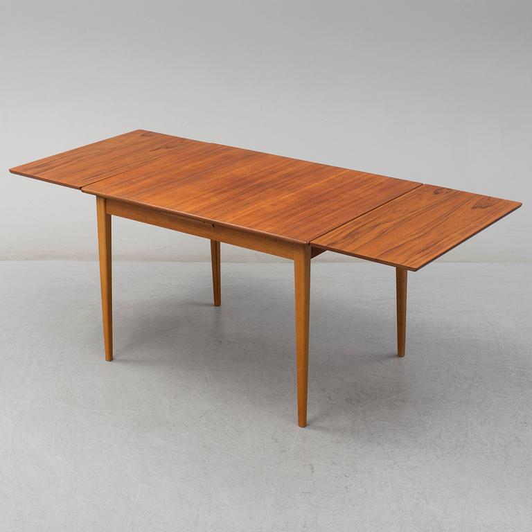 A 1950s/1960s table.