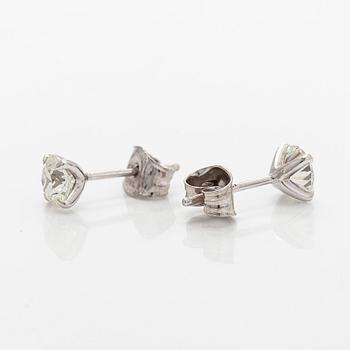 Korvakorut, briljanttihiotut timantit yhteensä 1,20 ct, 14K valkokultaa.