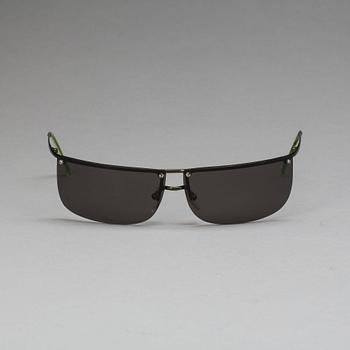 SOLGLASÖGON, Gucci.