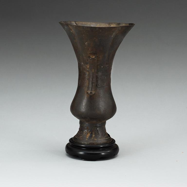 An archaistic bronze vase, presumably Ming dynasty.