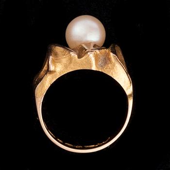 RING, 14K guld, pärla. Björn Weckström, Lapponia 1968. Vikt ca 4,9 g.