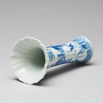 A blue and white vase, Qing dynasty, early 18th Century.