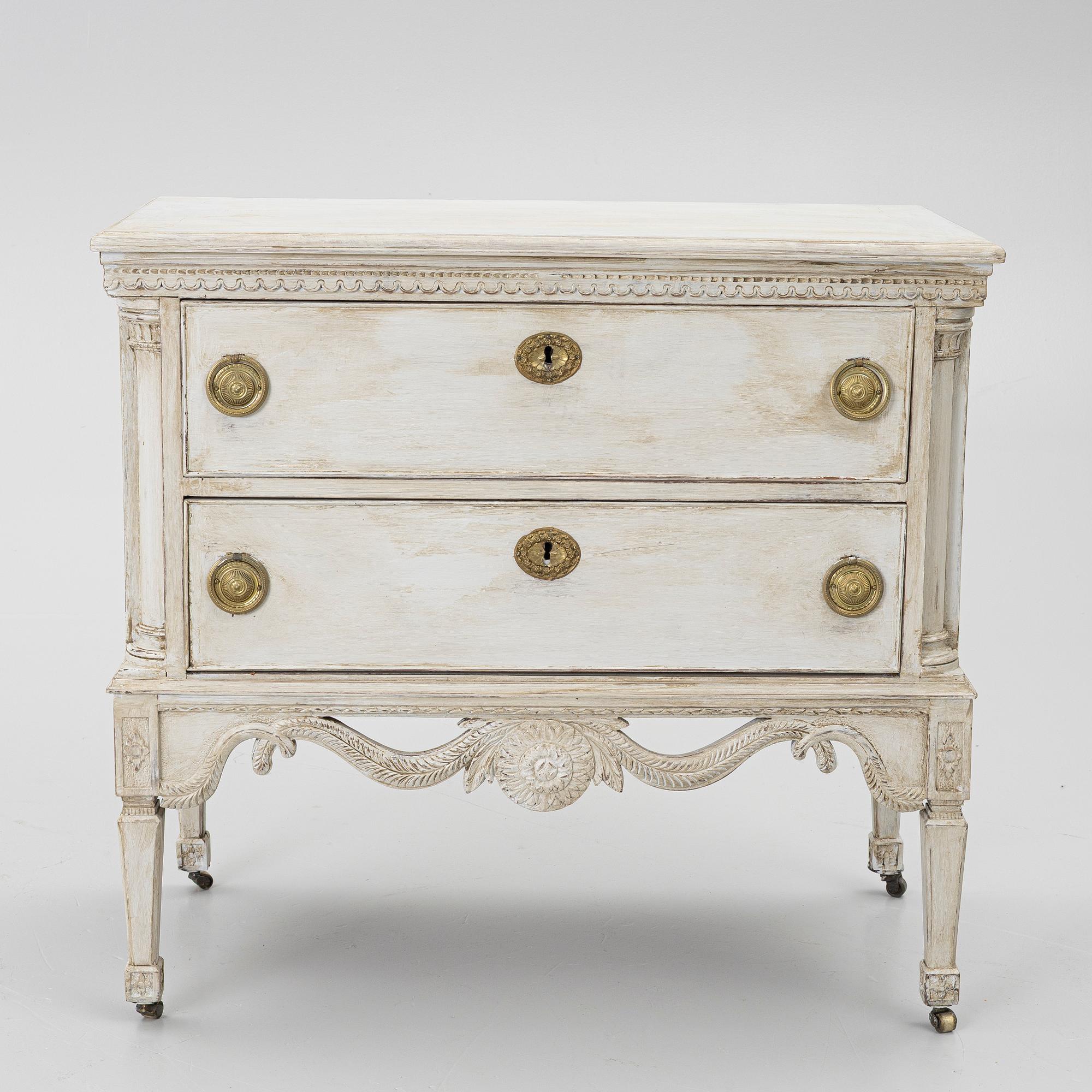 Chest of drawers, Louis XVI style, first half of the 20th century.