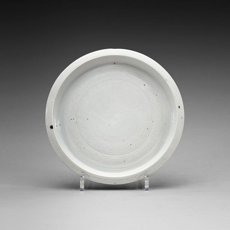 A blanc de chine tray, 18th Century or older.