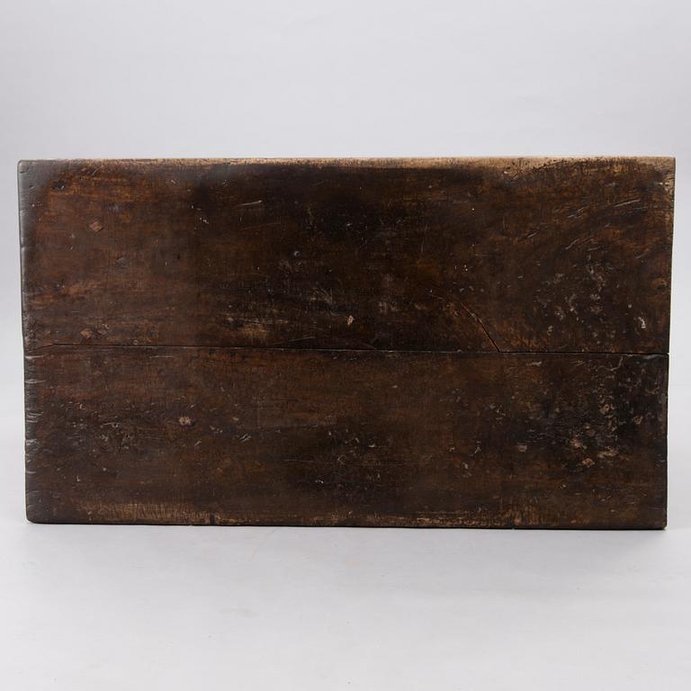 A baroque style wooden table from the 17th/18th Century.