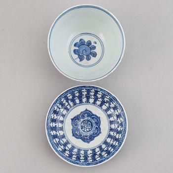 A blue and white bowl and a dish, Ming dynasty (1368-1644).