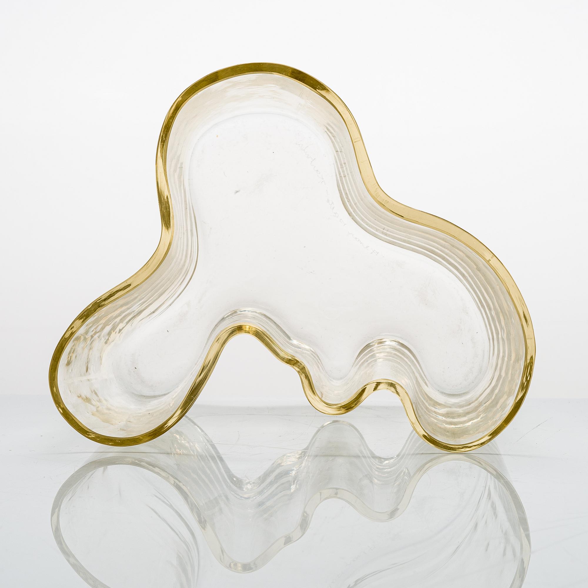 Alvar Aalto, maljakko, malli 9750, Karhulan Lasitehdas, tuotannossa  1937-1949.