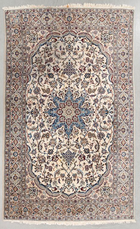 Rug, Gohm, half-silk, 310 x 198 cm.