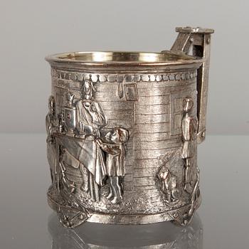 TEGLASHÅLLARE, förslivrad metall, Norblin & Co Warszawa, 1800-talets slut.