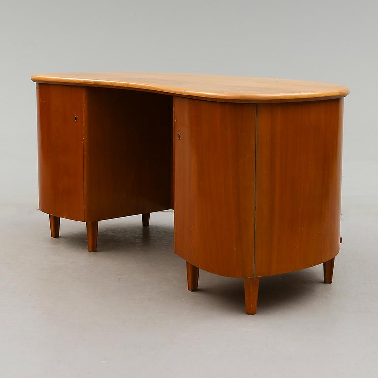 SKRIVBORD, 1900-talets mitt.