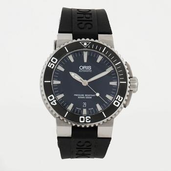 ORIS, Divers Aquis Date, wristwatch, 43 mm, chronograph.