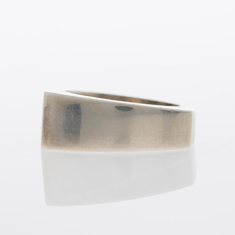 GEORG JENSEN, RING "Victory" and BRACELET "Zephyr", silver.