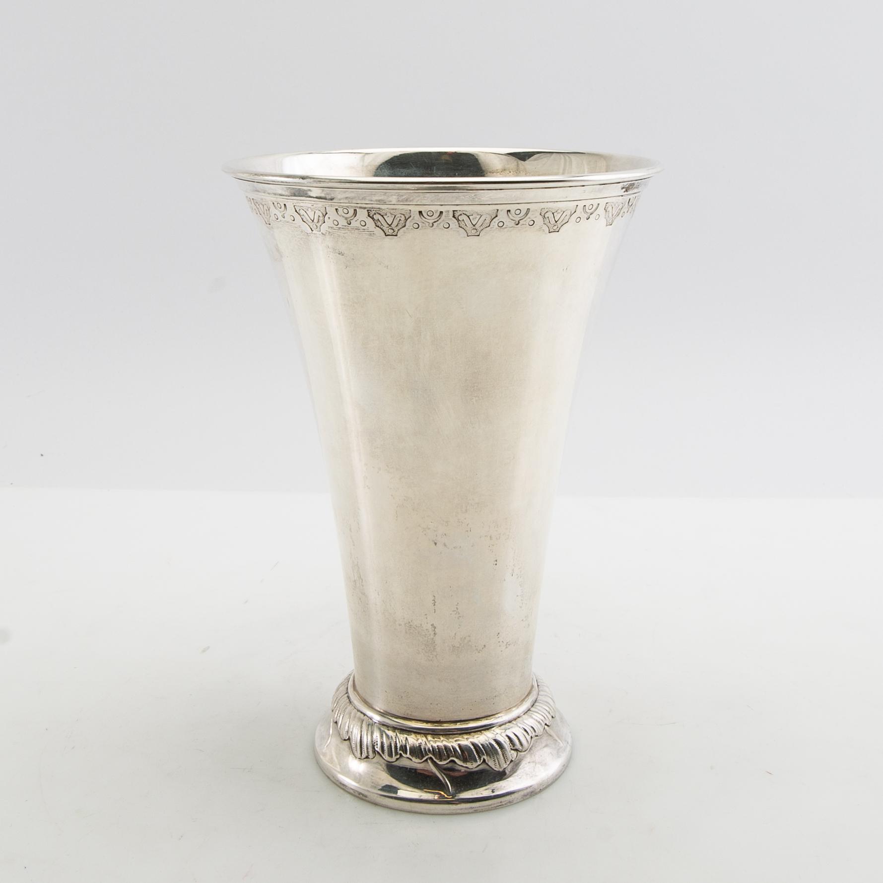 CG Hallberg Vase/Cup silver Stockholm 1947.