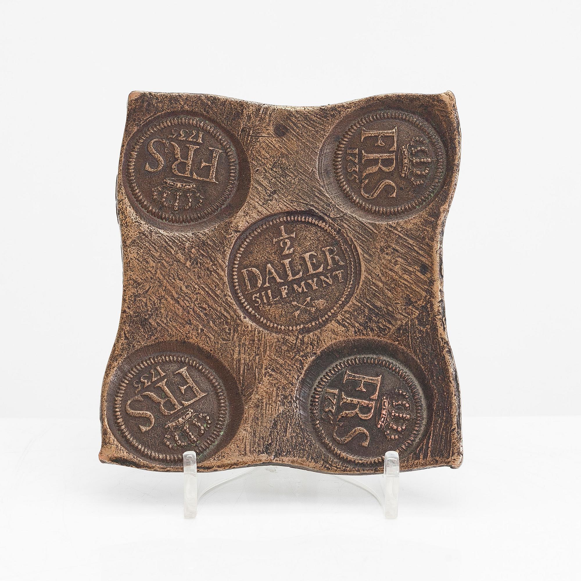 Plåtmynt, 1/2 daler silvermynt, koppar, Fredrik I,  1735.